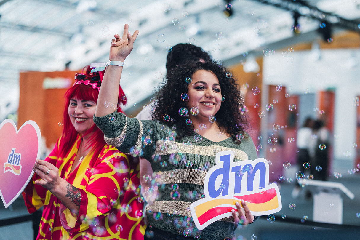 Pressebild dm Mitarbeiterfeier Linz 1