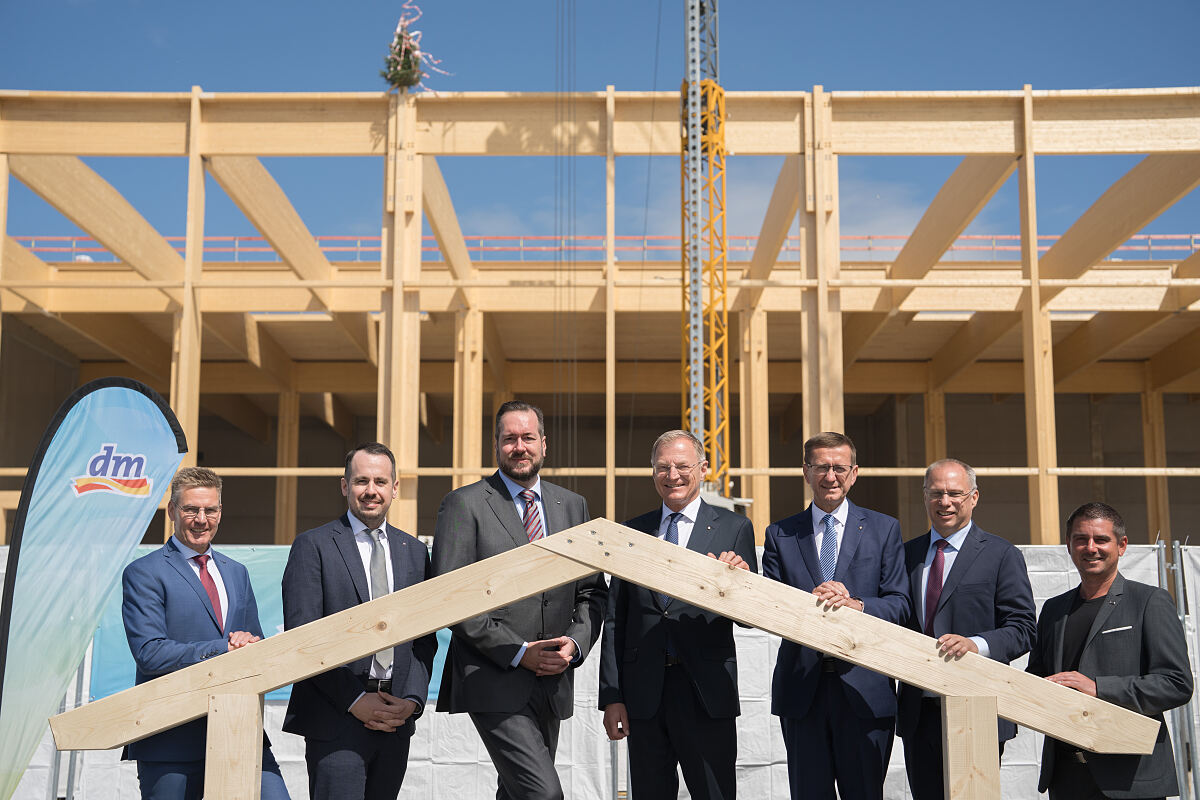 Pressefoto_dm_VZKronstorf_PK_Firstfeier_1120