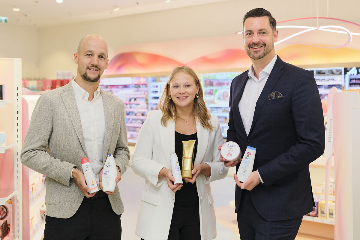 dm Pressebild Spendenaktion Unilever
