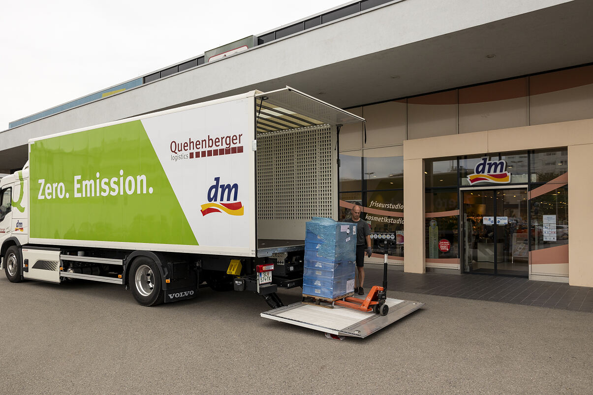 E-Lkw: Abgasfreie und CO2-neutrale Filialbelieferung in Wien