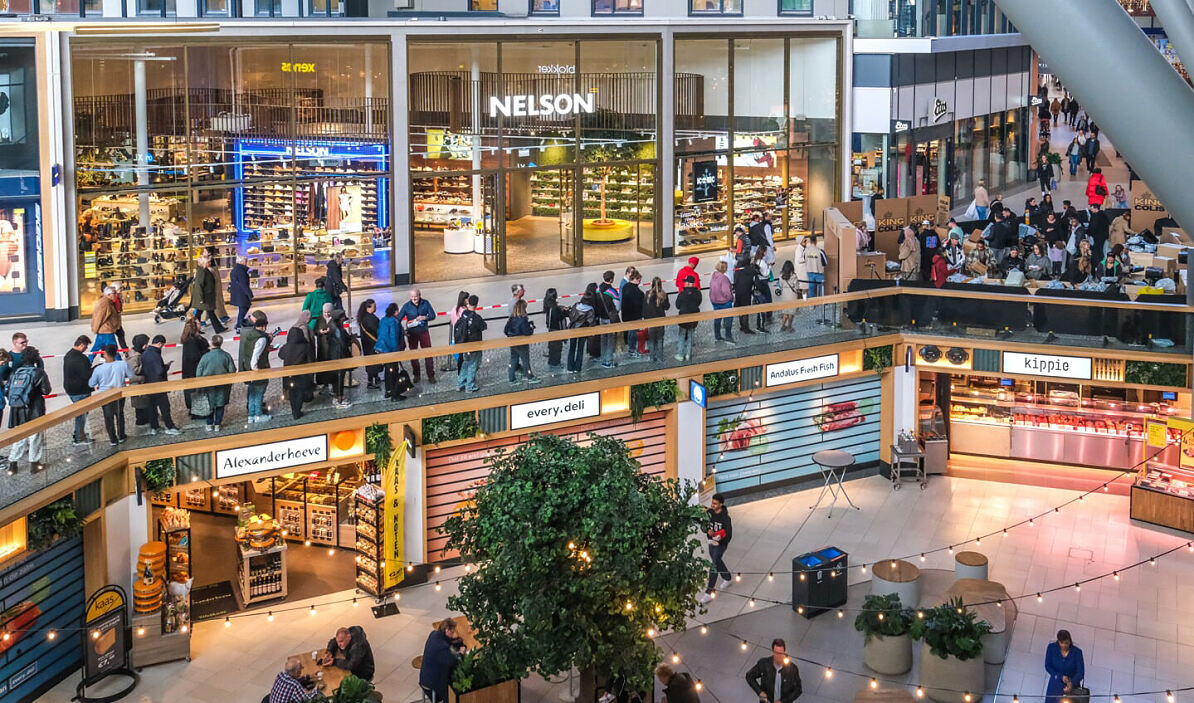 In großen Shopping-Centern in Wien, Graz und Linz waren bereits tausende Besucherinnen und Besucher dabei. 