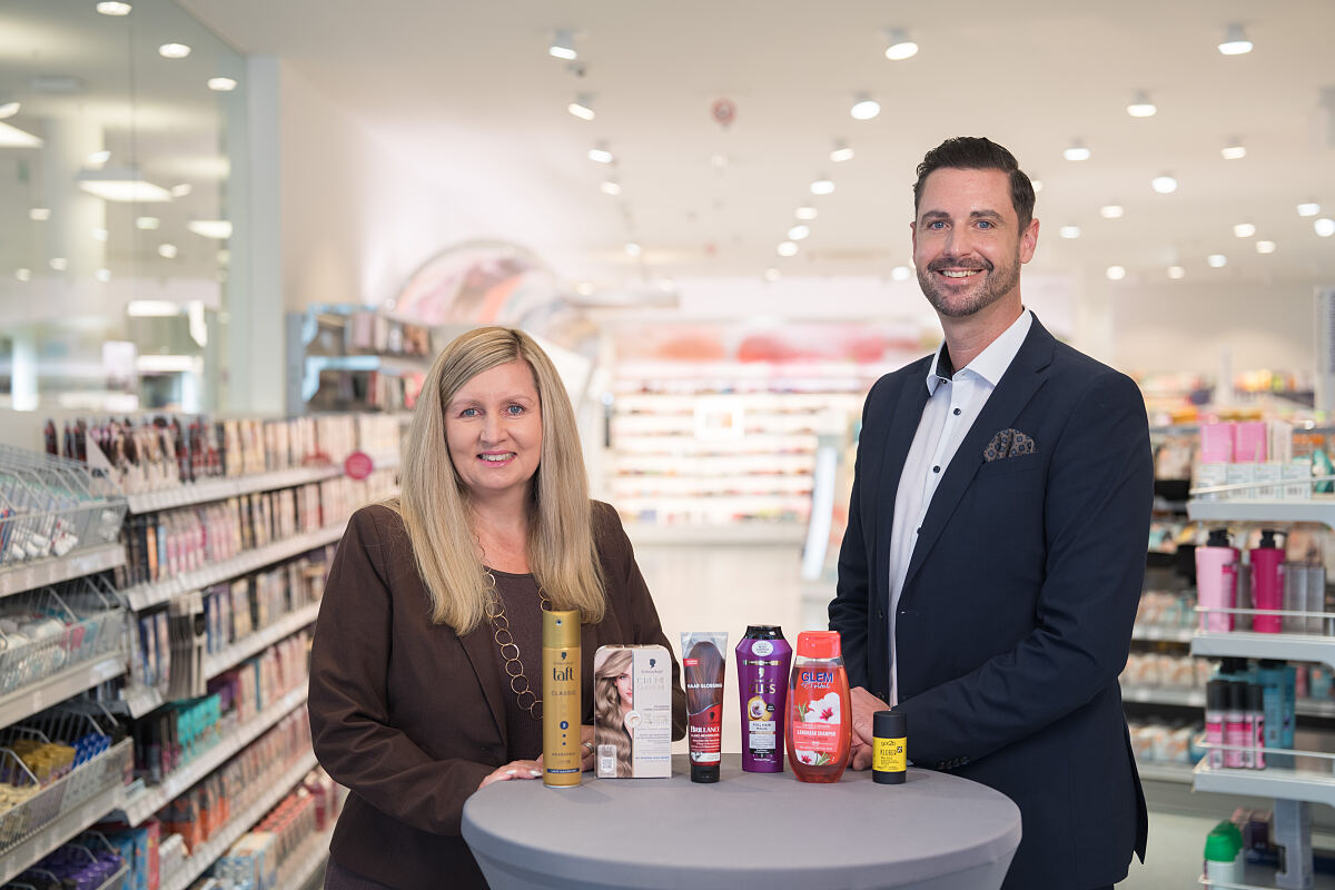 dm Pressebild Spendenaktion Henkel